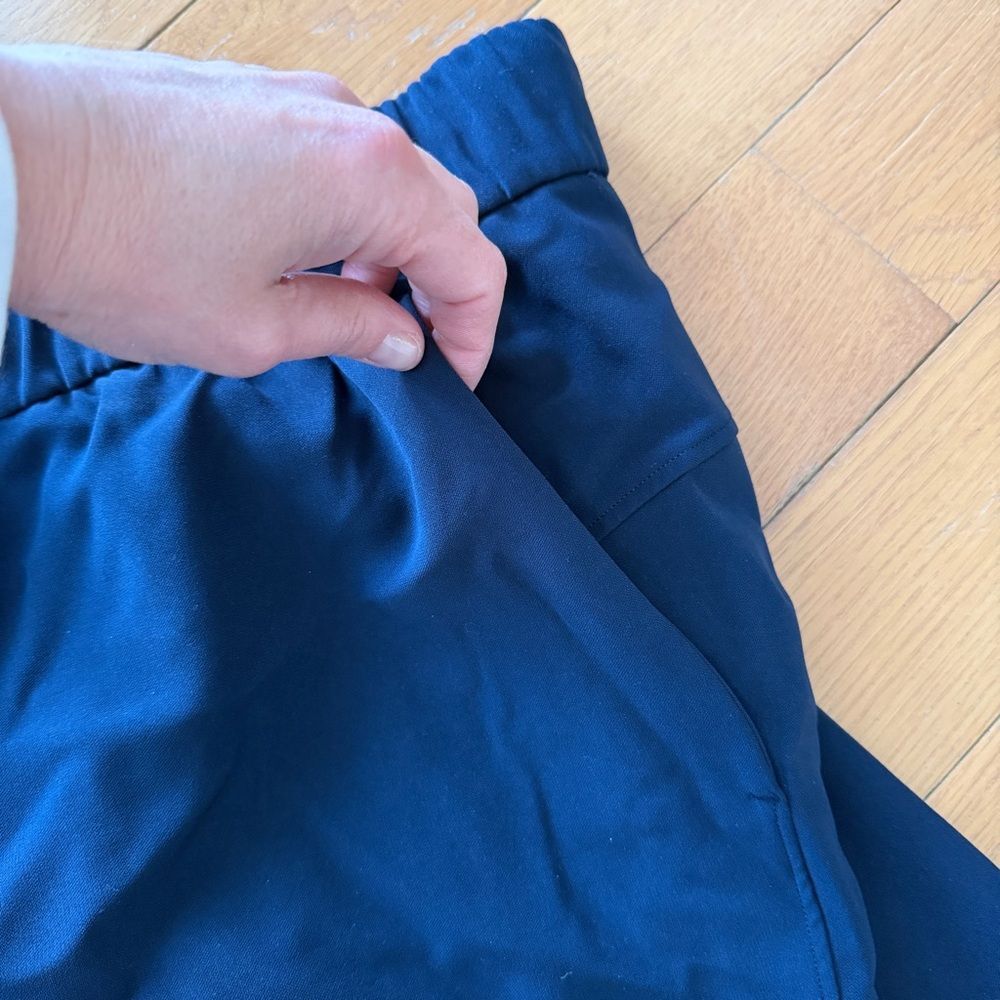 Lululemon Blue Tapered Leg Midrise Pants Women Size 8 - Picture 7 of 7